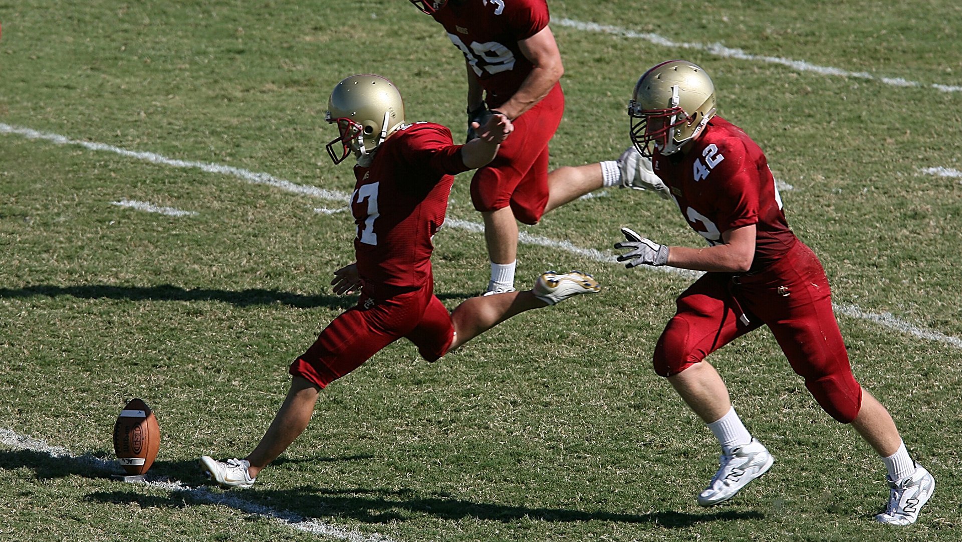 DWG不断突破！德布劳内连续三场比赛得分超越规则变更引爆观众热情