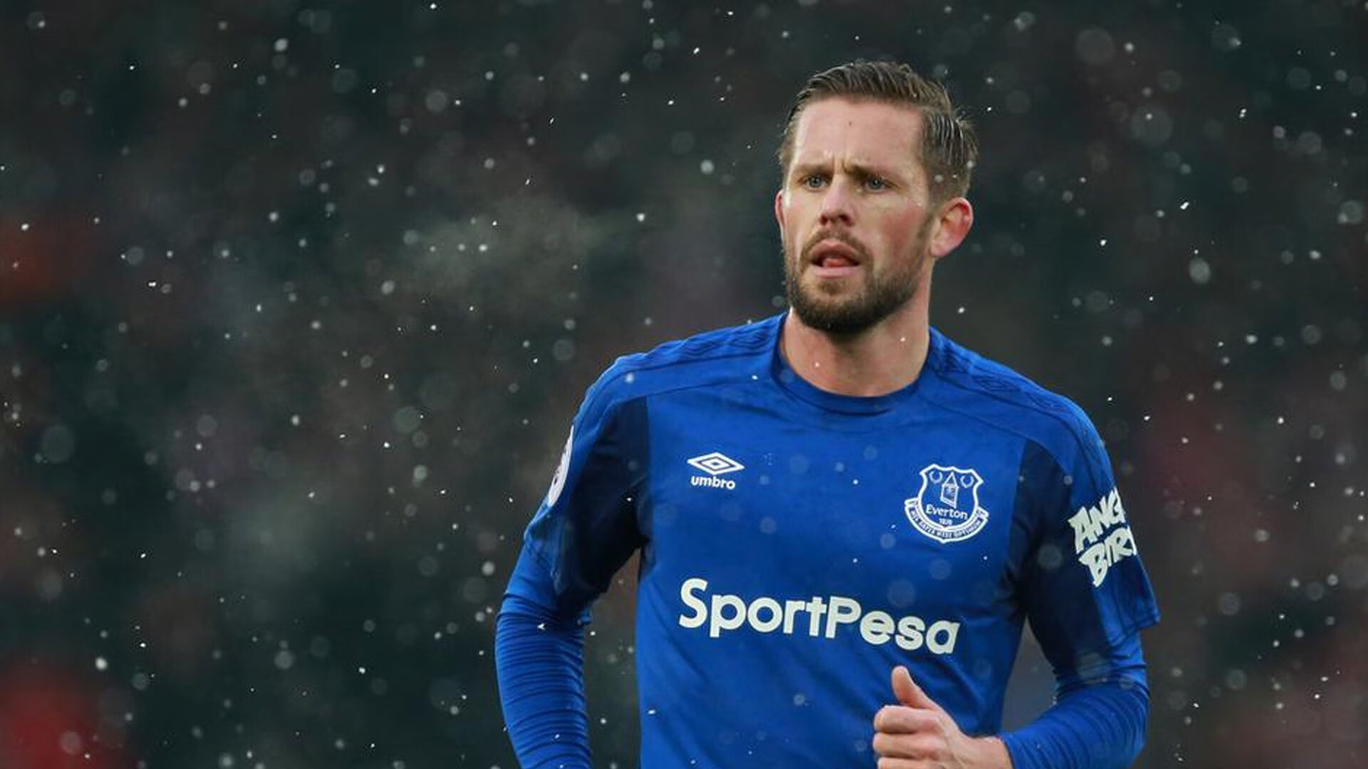 德约科维奇新星险胜表现突出，加拿大队前途光明！赢得满堂喝彩